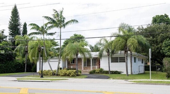 Foto del edificio - 45 NW 103rd St