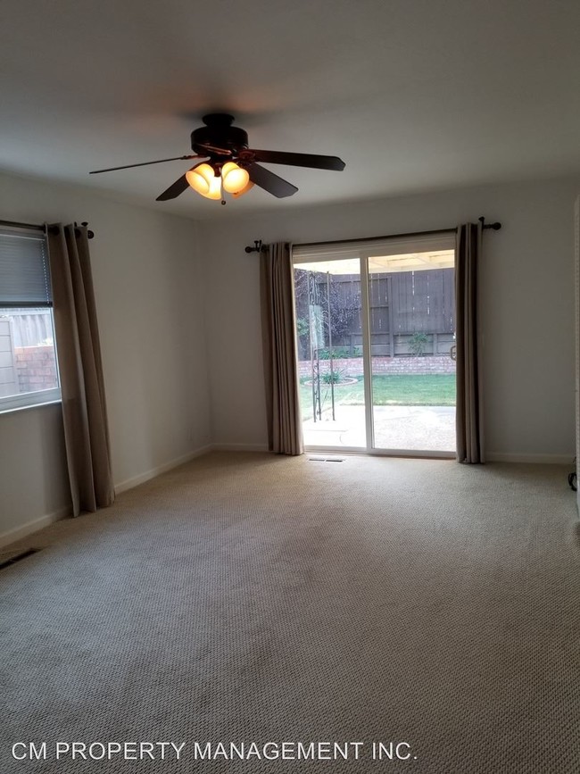 Building Photo - 6473 Crystal Springs Dr