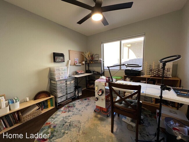 Foto del edificio - 3 br, 2 bath House - 10050 E Plata Ave