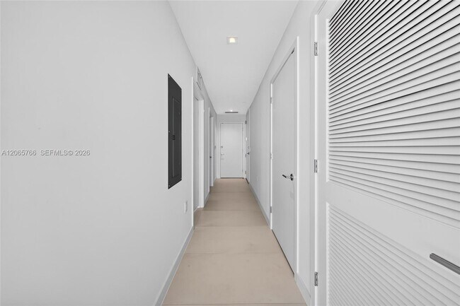 Foto del edificio - 1400 Biscayne Blvd