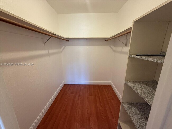 Foto del edificio - 10511 SW 108th Ave