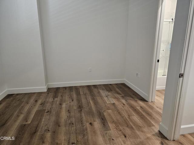 Building Photo - 14550 Burbank Blvd