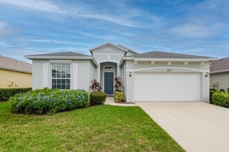 Building Photo - 522 SW Indian Key Dr