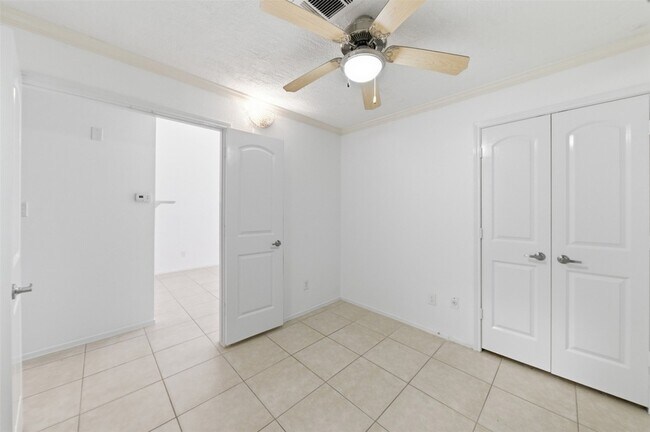 Foto del edificio - 12503 Newbrook Dr
