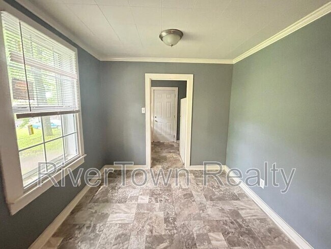 Foto del edificio - 2718 Windsor Pkwy