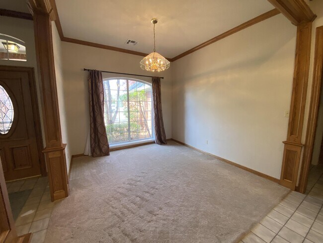 Foto del edificio - 1713 Pembroke Dr