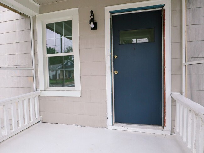 Foto del edificio - Affordable 2BR Home with Recent Updates – ...