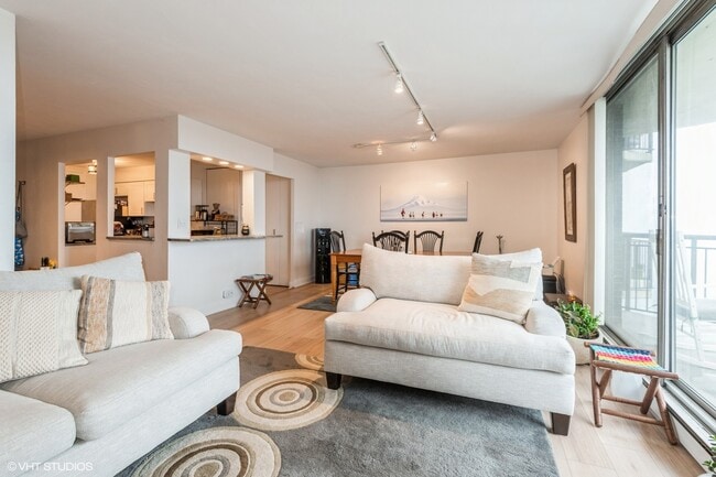 Foto del edificio - 6007 N Sheridan Rd