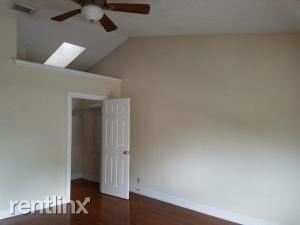 Building Photo - 3 br, 2.5 bath House - 3021 Florida Blvd