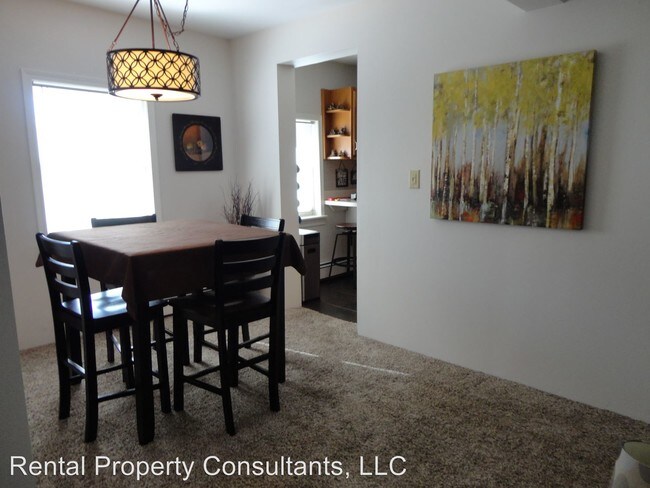 Building Photo - 2 br, 2 bath House - 20 Crescent St. NE