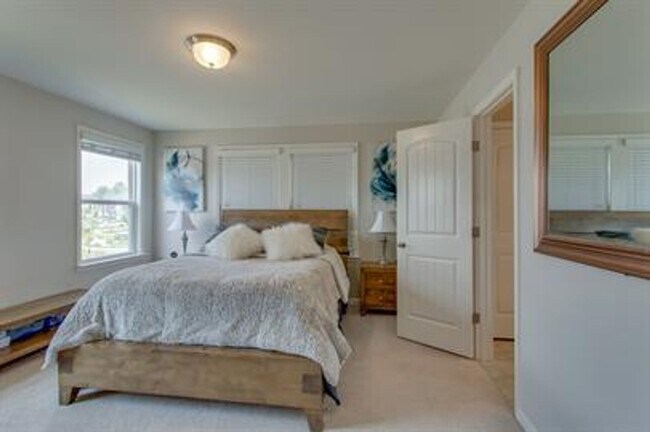 Foto del edificio - Beautiful Townhouse in Murfreesboro!