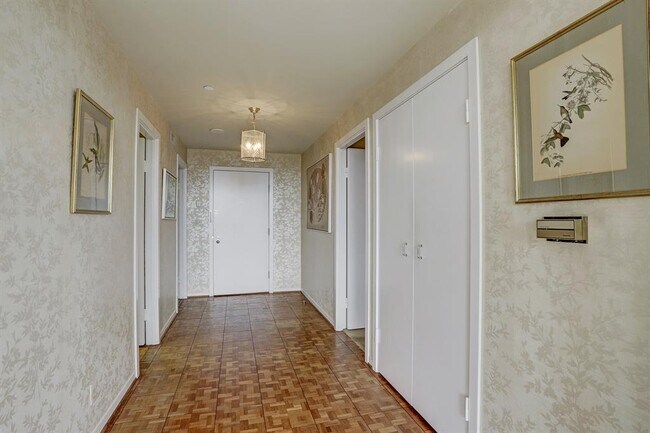 Foto del edificio - 5100 San Felipe St