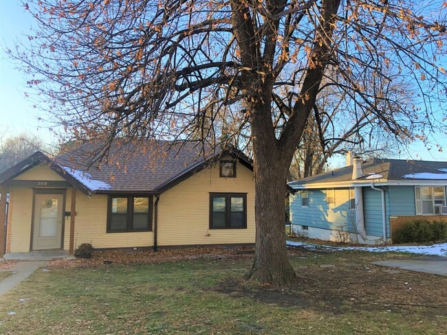 Photo - 2518 S 46th Ave House