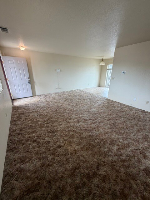 Foto del edificio - 1736 Medart Ln
