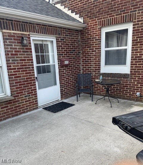 Building Photo - 669 Eastland Rd