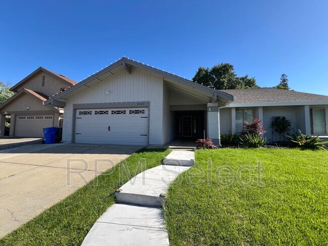 Building Photo - 9020 Lismore Dr