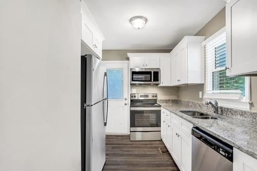 Building Photo - 29 Oak Dr SW