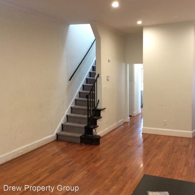 Foto del edificio - 6 br, 2 bath House - 3430 P Street NW.