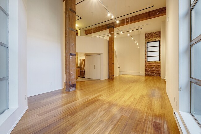 Foto del edificio - 461 2nd St