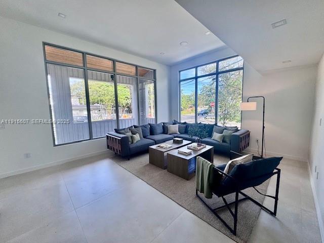 Foto del edificio - 3604 Day Ave