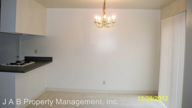 Building Photo - 8616-8616 Kelley Dr