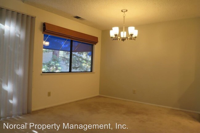 Building Photo - 2 br, 2 bath House - 1045 Foxchase Dr