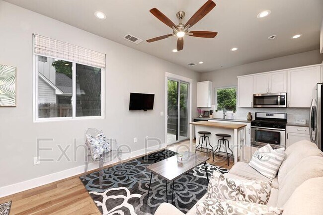 Foto del edificio - 2211 Willow St