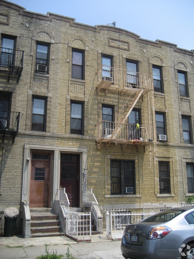 Primary Photo - 1411 35th St