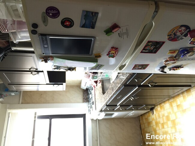 Building Photo - 17-19 Washington St. Unit 401