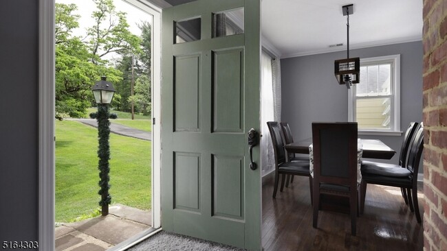 Building Photo - 1496 Washington Valley Rd