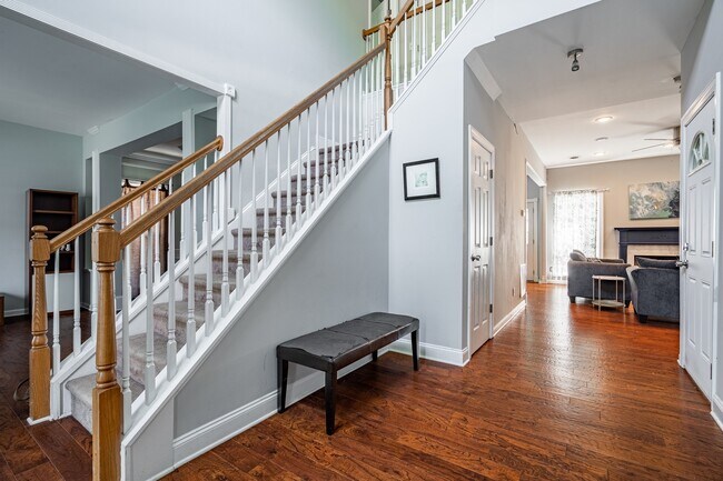 Building Photo - 2096 Fairport Way