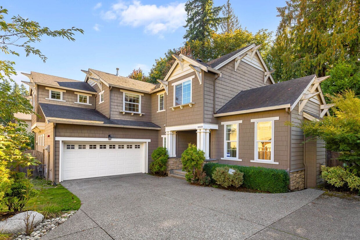 Foto principal - 16939 NE 120th St