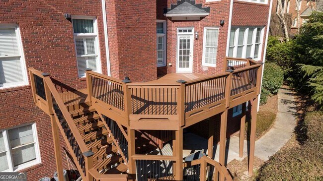 Foto del edificio - 9445 Stoney Ridge Ln