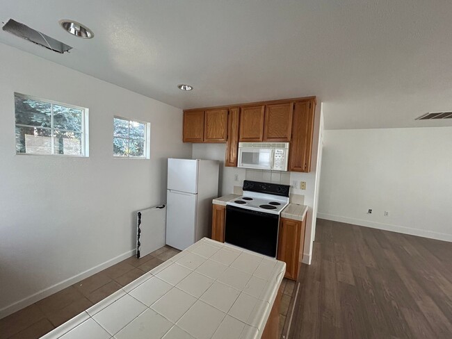 Foto del edificio - Studio with All Utilities Included!