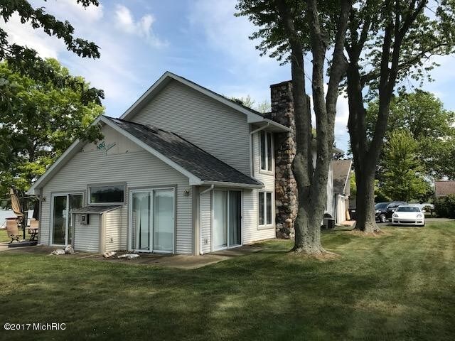 Building Photo - 3088 Elmwood Beach Rd