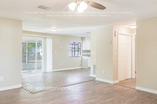 Foto del edificio - 8033 Banister Ln