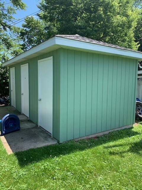 Building Photo - 703 Edison Ave