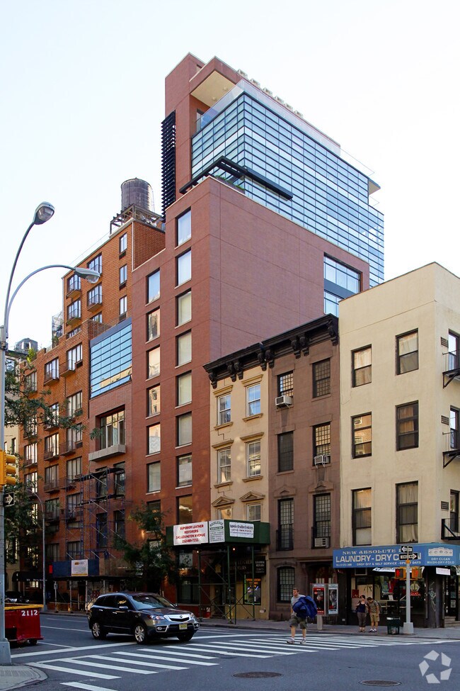Primary Photo - 143 Lexington Ave