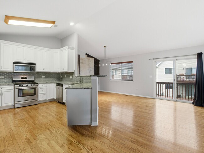 Foto del edificio - 3031 Saganashkee Ln