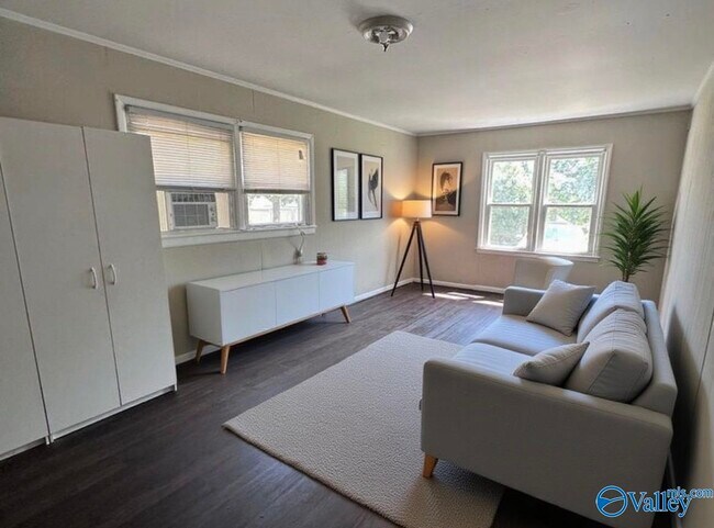 Foto del edificio - 2502 Hill St NW