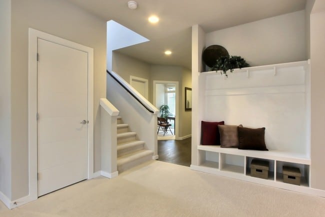 Foyer - 513 125th St Ct E