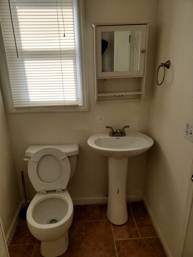 Foto del edificio - 556 E Yancey St