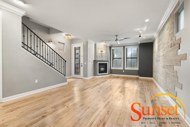 Building Photo - 3947 Sequoia St