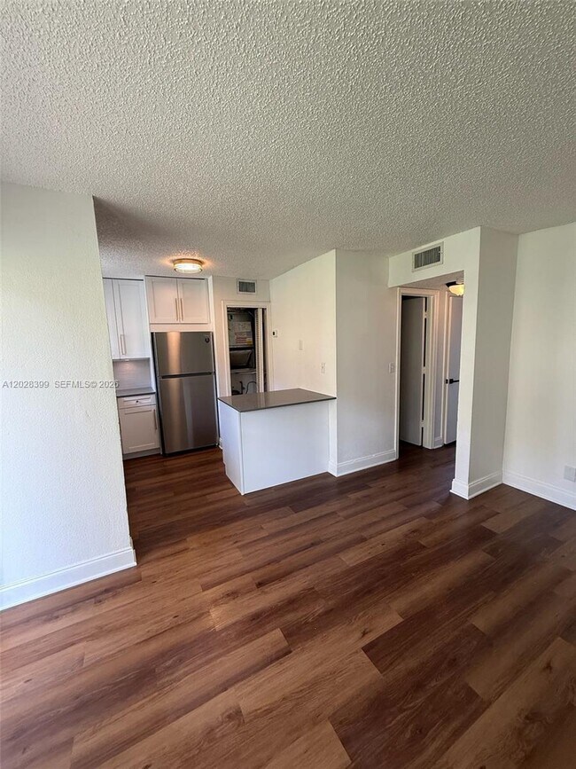 Foto del edificio - 5168 NE 6th Ave
