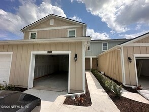 Building Photo - 272 Talulla Trl