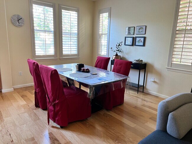 Comedor - 4531 Lick Mill Blvd