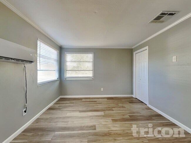 Foto del edificio - 10916 N 14th St