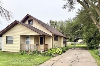 Building Photo - 2413 7th Ave