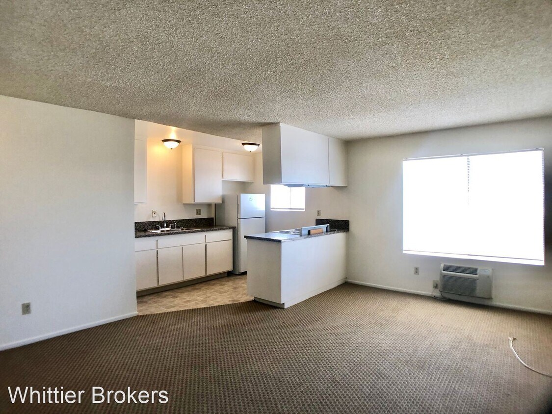 Foto principal - 13705 Franklin St