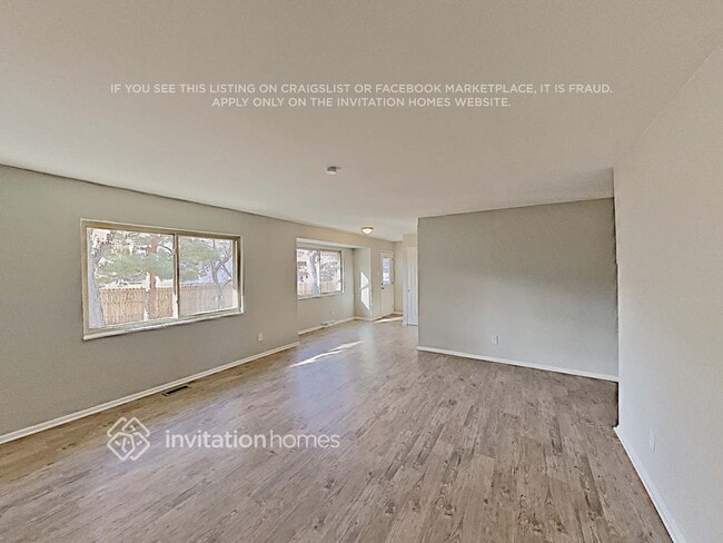 Foto del edificio - 2643 S Richfield St